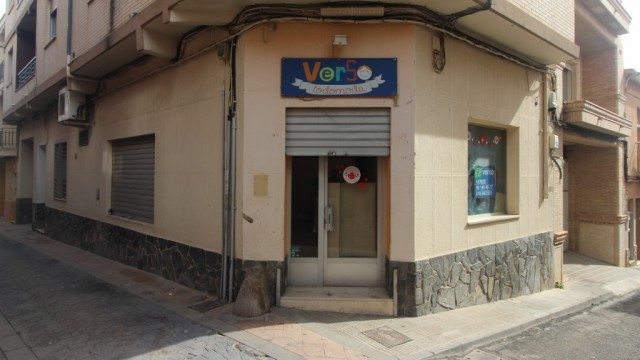 Bajo en pleno centro de Godelleta